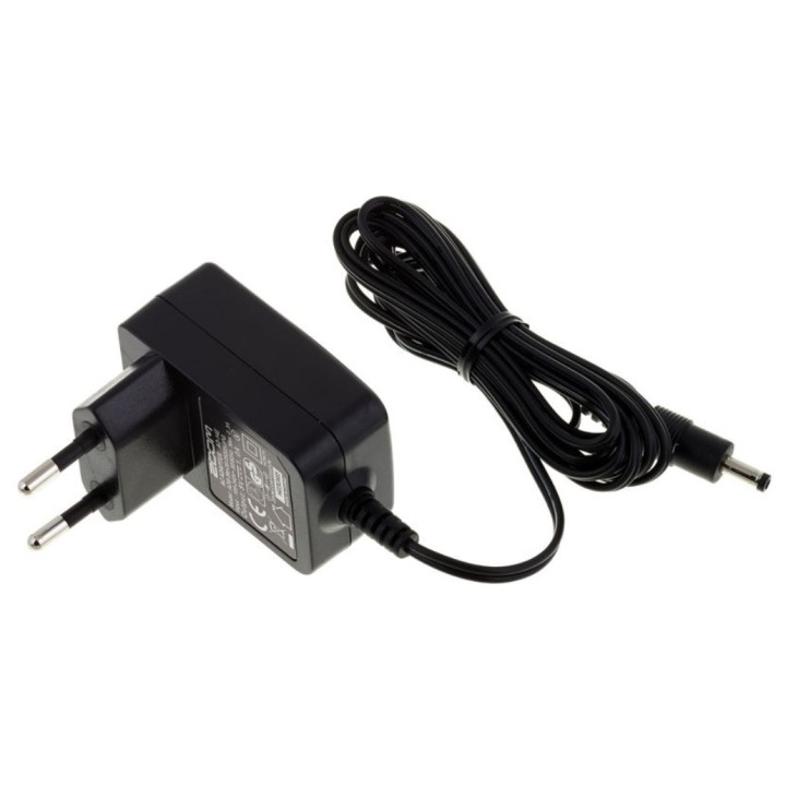 Boss Ad-14 Alimentatore