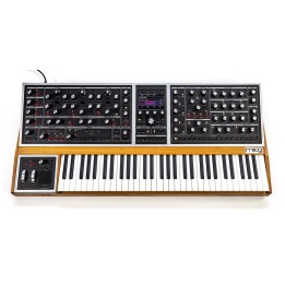 moog-music-the-one-8-voci-synth