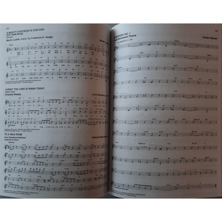 Acquista HAL LEONARD THE REAL LITTLE CLASSICAL FAKE BOOK | Merula Strumenti Musicali