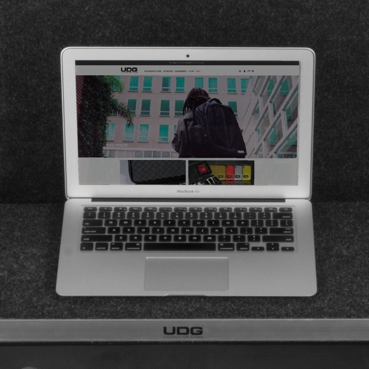 Acquista UDG U92011SL - FC PIONEER DDJ-RX/SX/SX2/SX3 SILVER PLUS online | Merula Strumenti Musicali