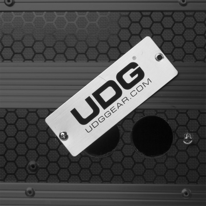 Acquista UDG U91019BL - FC MULTI FORMAT XL BLACK MK3 PLUS (LAPTOP SHELF) online | Merula Strumenti Musicali
