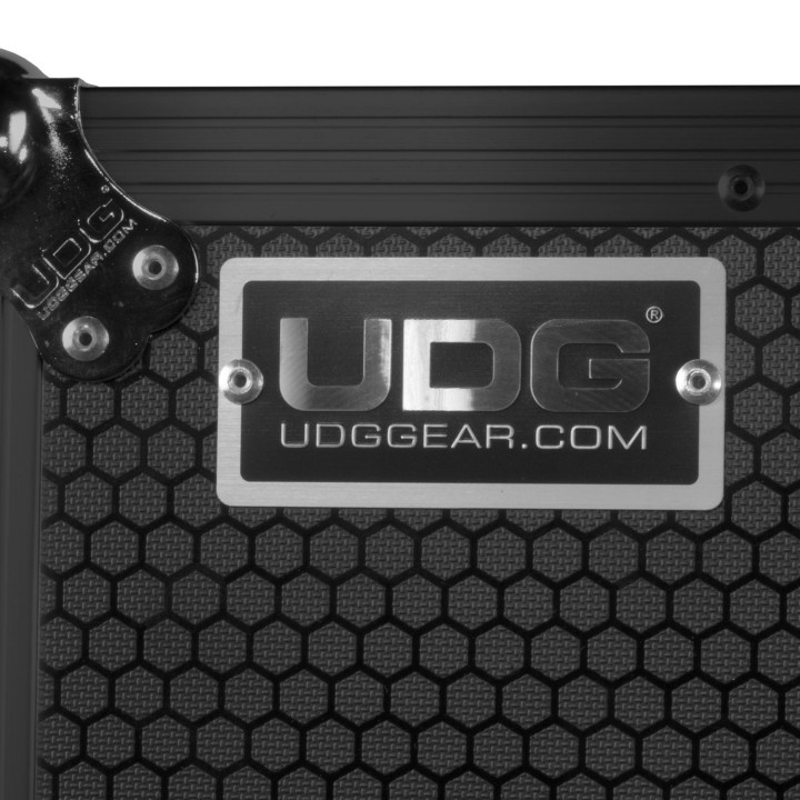 Acquista UDG U91019BL - FC MULTI FORMAT XL BLACK MK3 PLUS (LAPTOP SHELF) online | Merula Strumenti Musicali