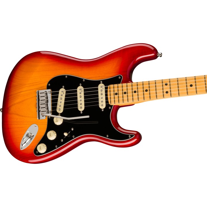 Fender American Ultra Luxe Stratocaster, Maple Fingerboard, Plasma Red Burst