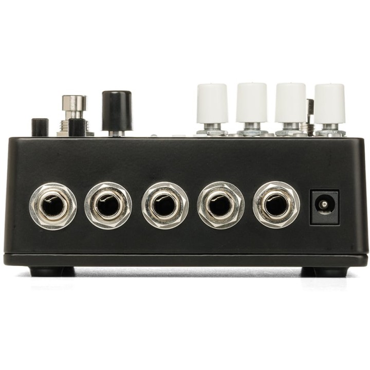 Acquista ELECTRO-HARMONIX Oceans 12 Dual Stereo Reverb online | Merula Strumenti Musicali