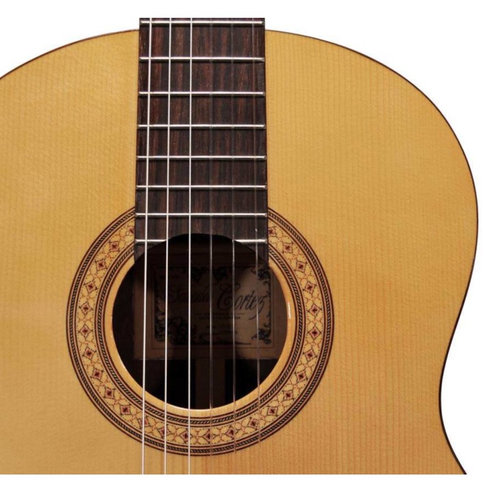 Acquista SALVADOR CORTEZ Cs-50 Chitarra Classica 4/4 online | Merula Strumenti Musicali