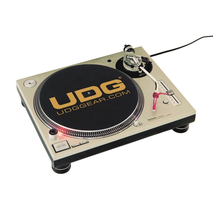 Acquista UDG SLIPMAT UDG LOGO | BLACK/GOLD online | Merula Strumenti Musicali