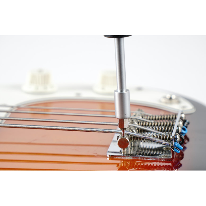 Acquista MUSIC NOMAD MN229 PREMIUM GUITAR TECH SCREWDRIVER AND WRENCH SET online | Merula Strumenti Musicali