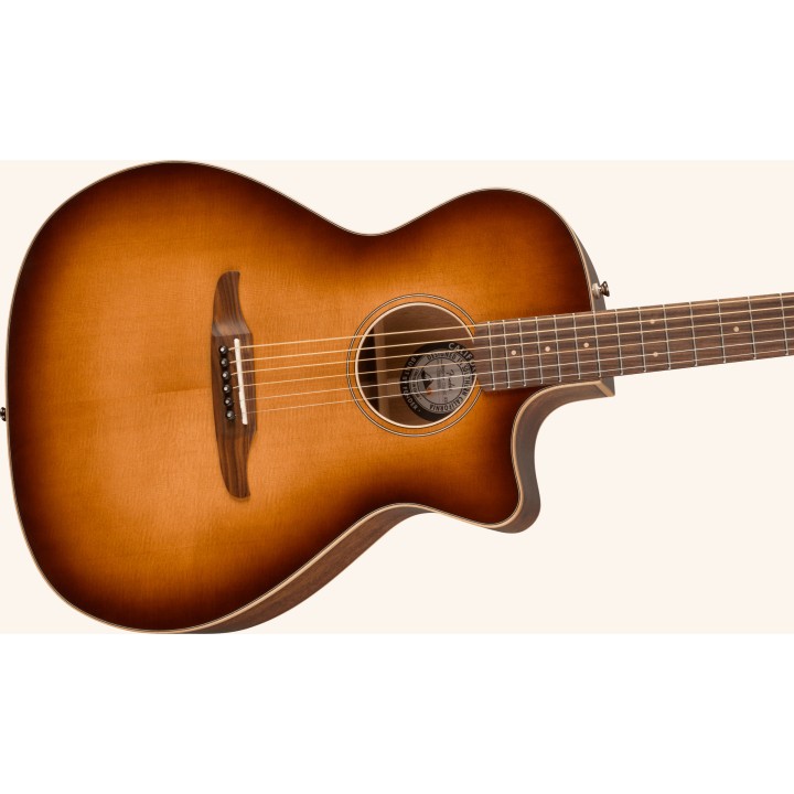 Acquista FENDER Newporter Classic Aged Cognac Burst 0970943137 online | Merula Strumenti Musicali