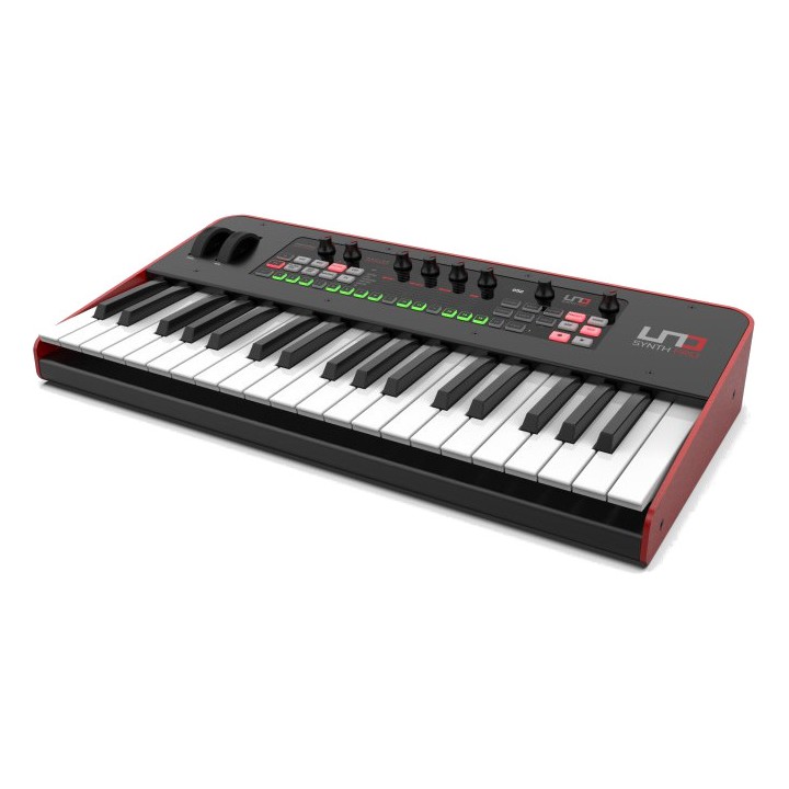 ik multimedia uno synth desktop sintetizzatore analogico
