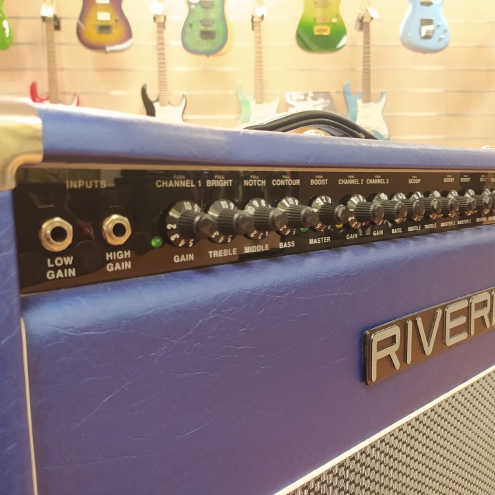 Acquista RIVERA Knucklehead Kr 55 212 Blu online | Merula Strumenti Musicali
