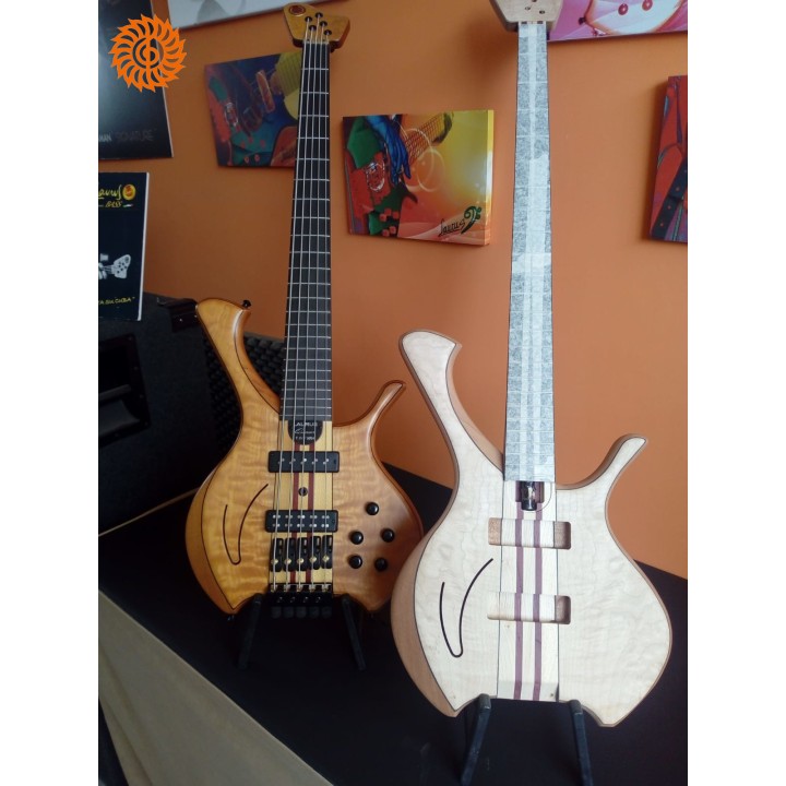 Acquista LAURUS QUASAR T900 XRH online | Merula Strumenti Musicali