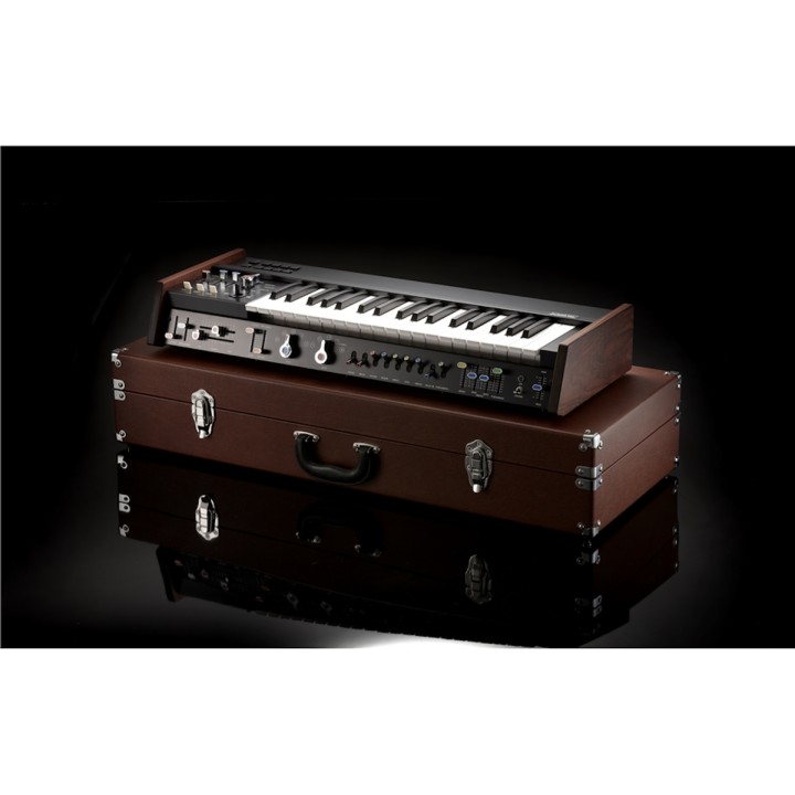 korg minikorg 700 fs sintetizzatore analogico