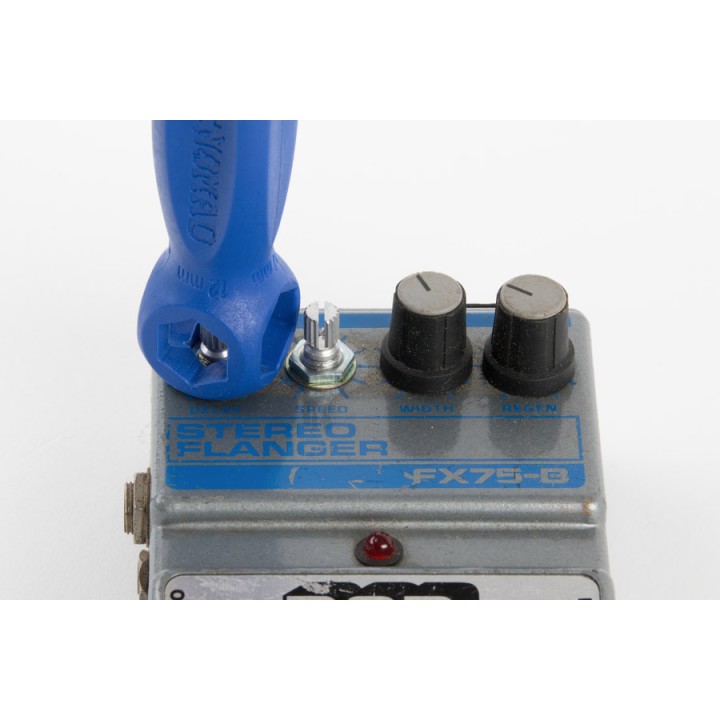 Acquista MUSIC NOMAD MN227 THE OCTOPUS 8 IN 1 TECH TOOL online | Merula Strumenti Musicali