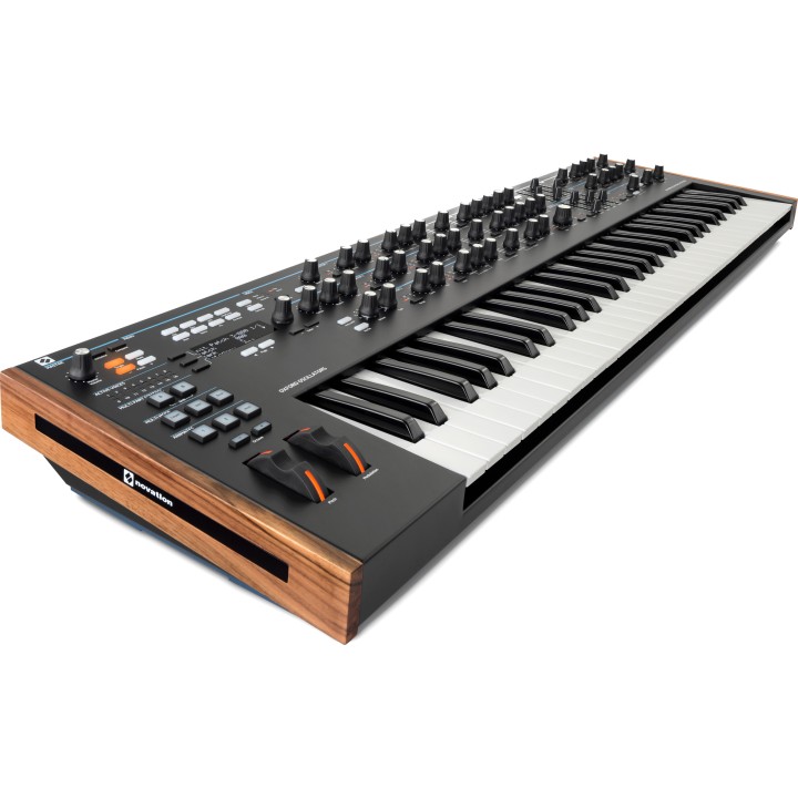 Acquista NOVATION Summit online | Merula Strumenti Musicali