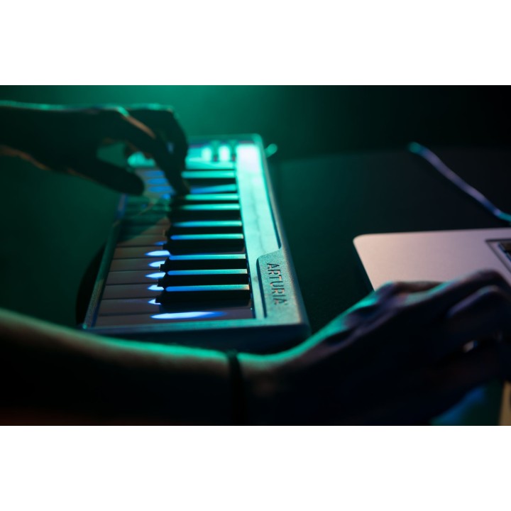 arturia-microlab-black-controller