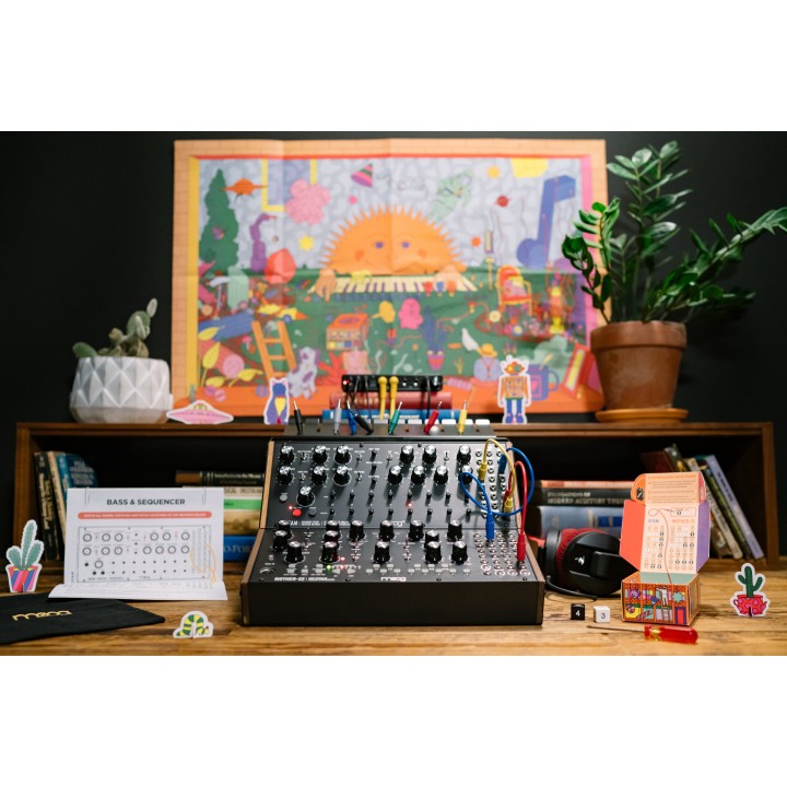 moog-music-bundle-mother-32-dfam-synth