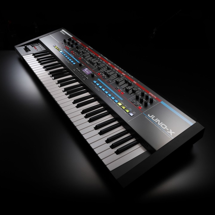 roland juno x sintetizzatore analogico