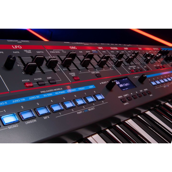 roland juno x sintetizzatore analogico