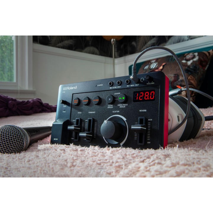 Roland - E-4 Voice Tweaker AIRA Compact