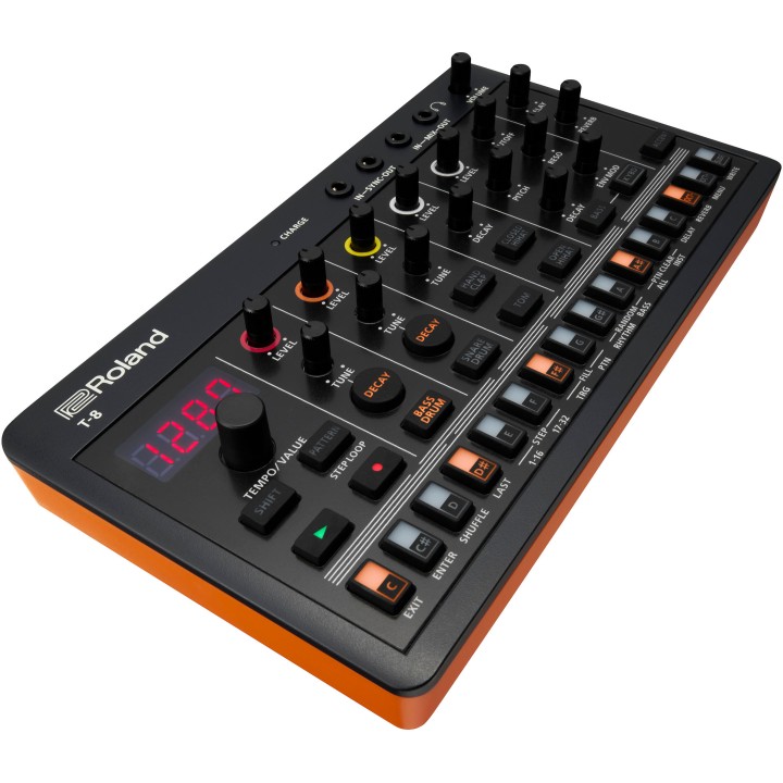 Roland - T8