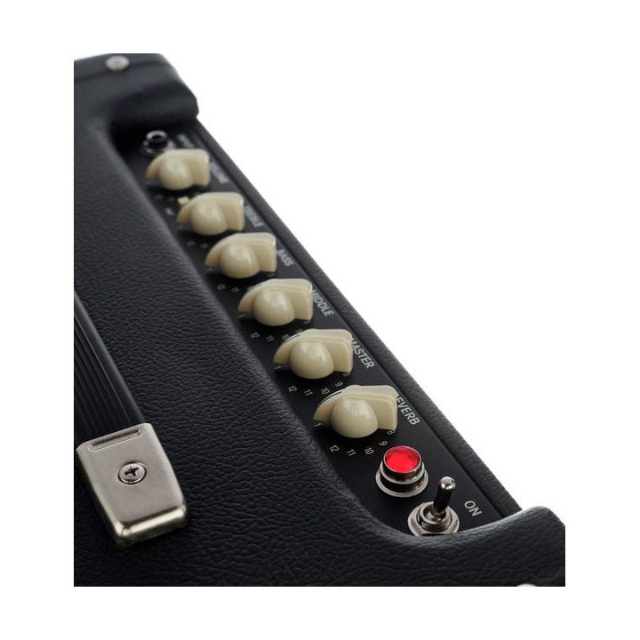 Acquista FENDER Blues Junior IV online | Merula Strumenti Musicali