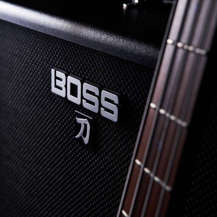 Acquista BOSS KATANA BASS 110B online | Merula Strumenti Musicali