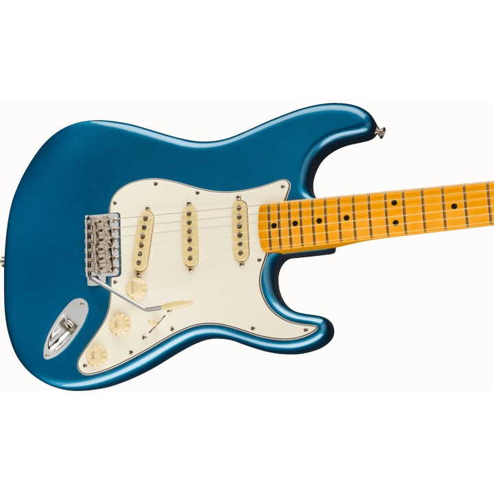 Acquista FENDER American Vintage II 1973 Stratocaster, Maple Fingerboard, Lake Placid Blue online | Merula Strumenti Musicali