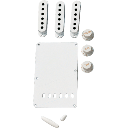 Acquista FENDER 0991362000 WHITE ACCESSORY KIT STRAT online | Merula Strumenti Musicali