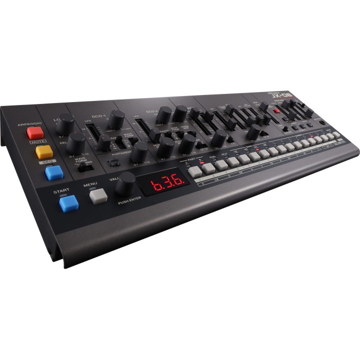 Roland - Jx-08