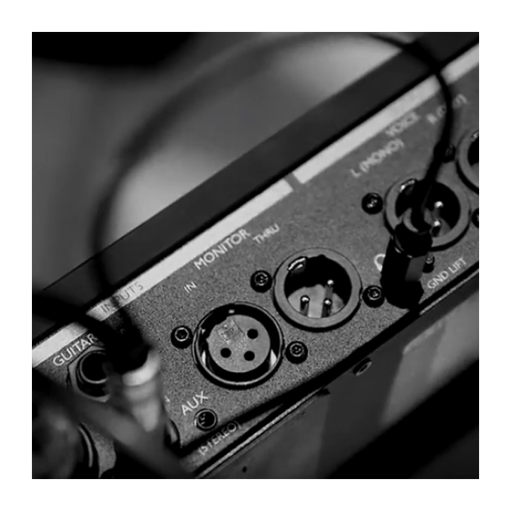 Acquista TC HELICON GUITAR + HEADPHONE CABLE online | Merula Strumenti Musicali