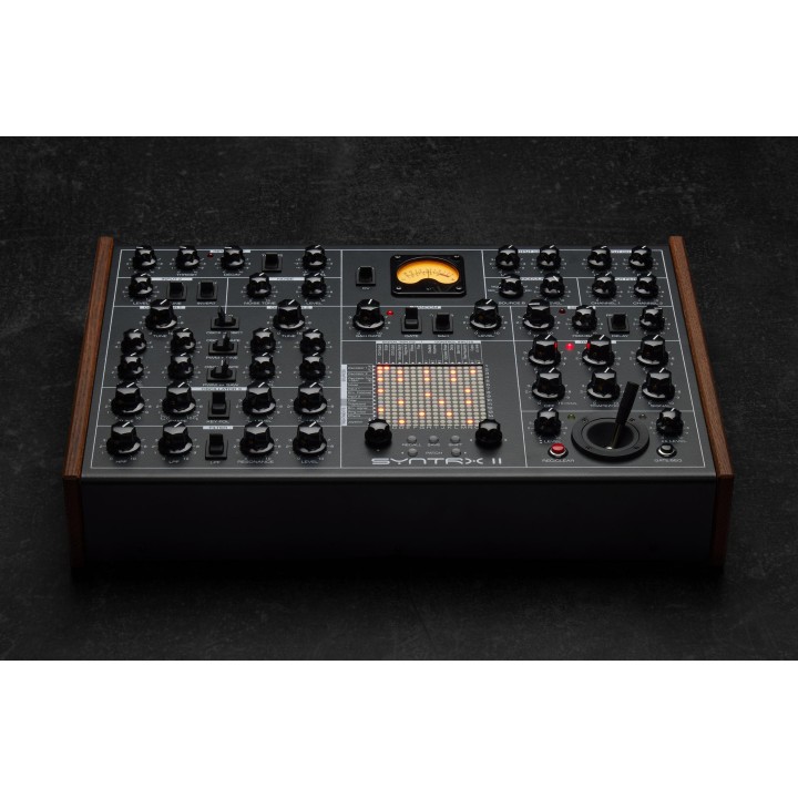 erica synths syntrx ii sintetizzatore modulo