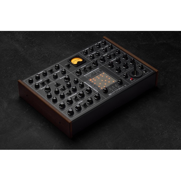 erica synths syntrx ii sintetizzatore modulo