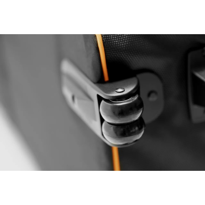 STUDIOLOGIC | SOFT CASE SIZE C