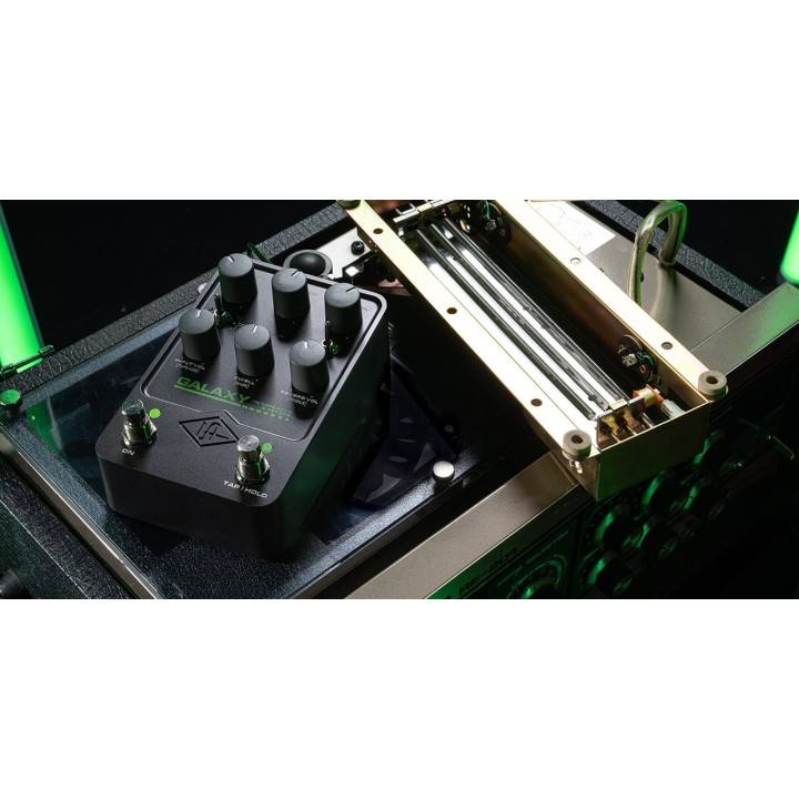 Acquista UNIVERSAL AUDIO Uafx Galaxy '74 online | Merula Strumenti Musicali