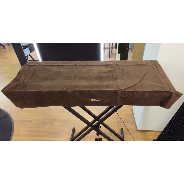 Acquista ROLAND KC-5500 online | Merula Strumenti Musicali