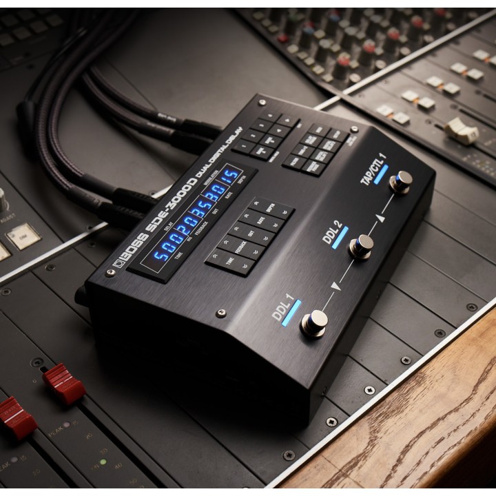 Acquista BOSS SDE-3000D online | Merula Strumenti Musicali