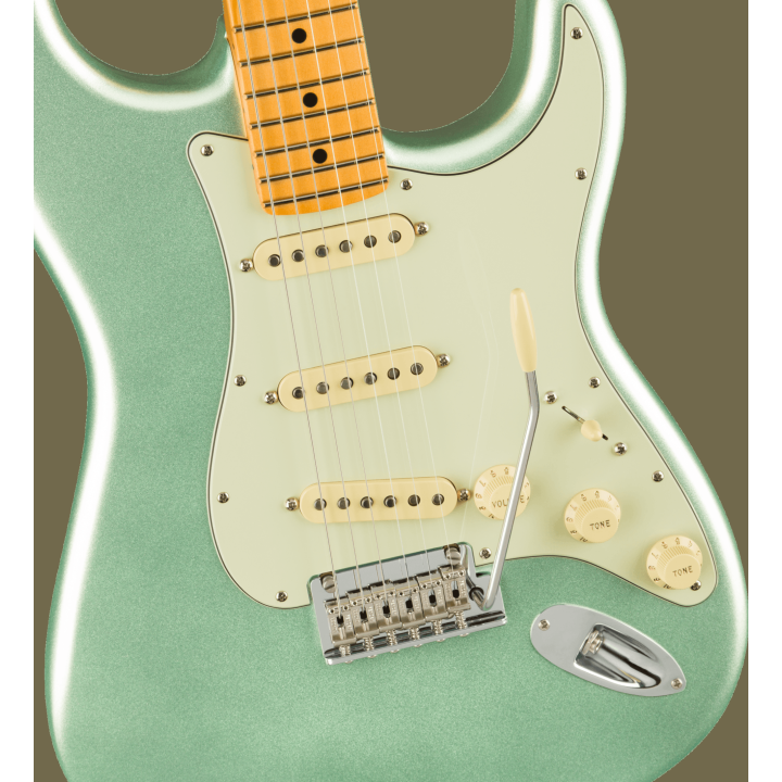 Acquista FENDER Am Pro II Strat Mn Myst Sfg 0113902718 online | Merula Strumenti Musicali