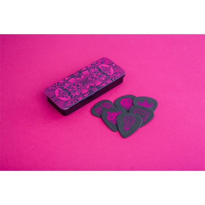 Acquista DUNLOP ILDCT02 I LOVE DUST PICK TIN MAGENTA BOX/6 online | Merula Strumenti Musicali
