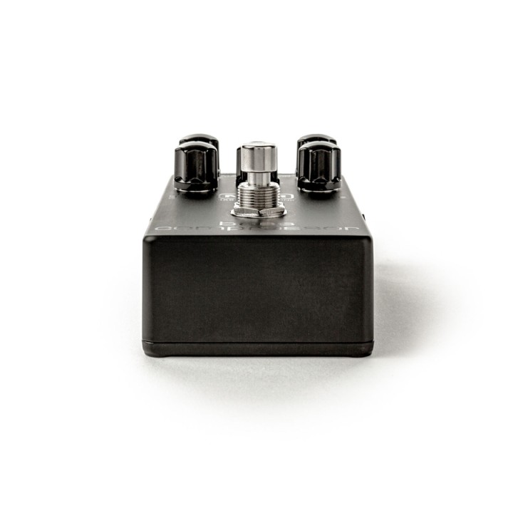 Acquista MXR M87B Bass Compressor Blackout online | Merula Strumenti Musicali