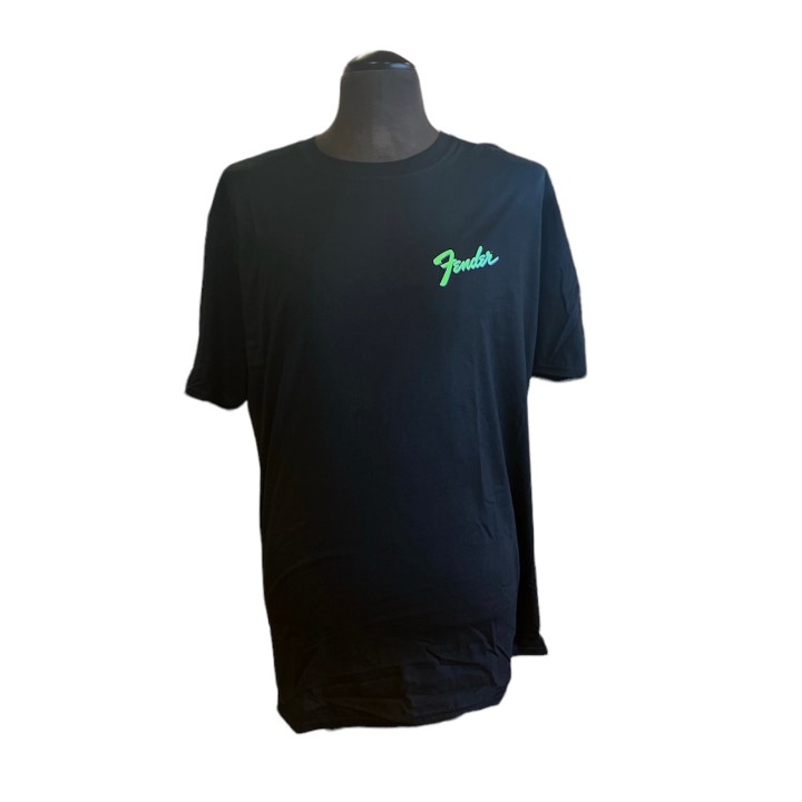 Acquista FENDER T-SHIRT 2 XL NERA online | Merula Strumenti Musicali
