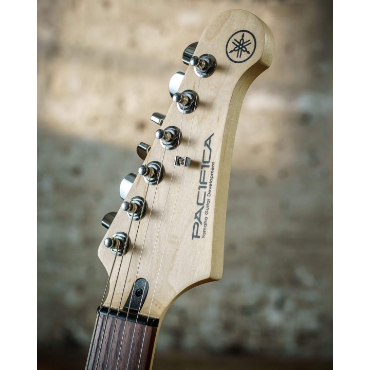 Acquista YAMAHA Pacifica 112V BL - Black online | Merula Strumenti Musicali