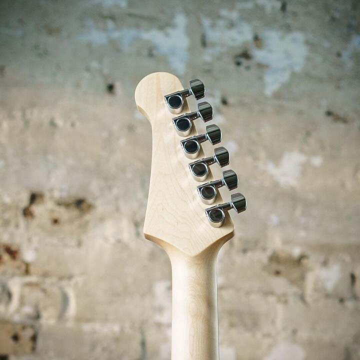 Acquista YAMAHA Pacifica 112V BL - Black online | Merula Strumenti Musicali