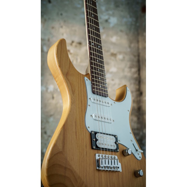 Acquista YAMAHA PACIFICA112VYNS online | Merula Strumenti Musicali