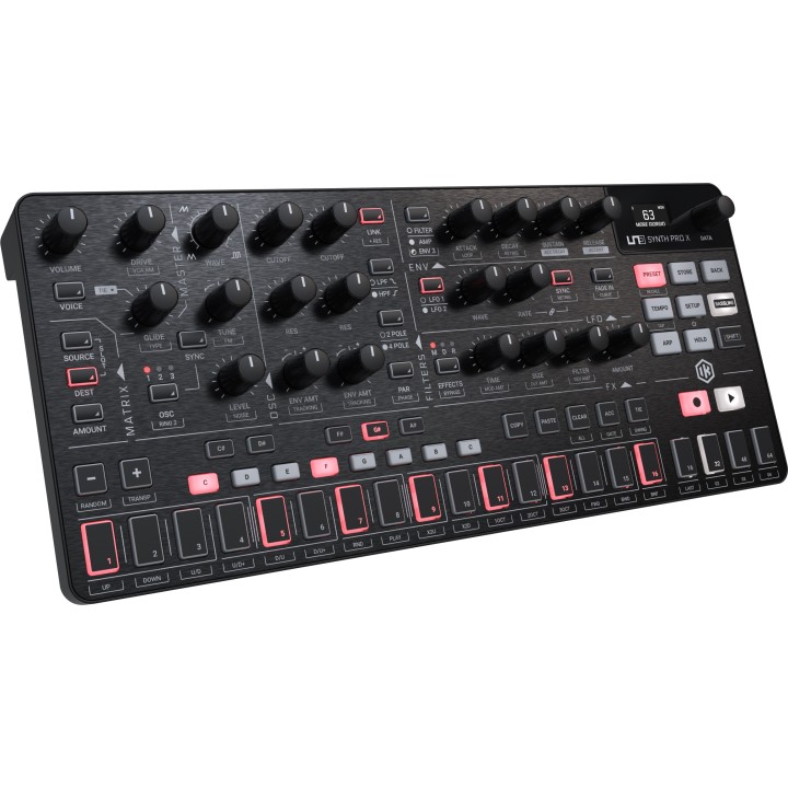 ik multimedia uno synth pro x sintetizzatore analogico