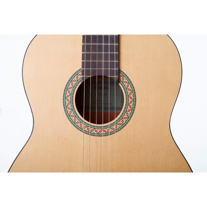 Acquista YAMAHA C40M online | Merula Strumenti Musicali