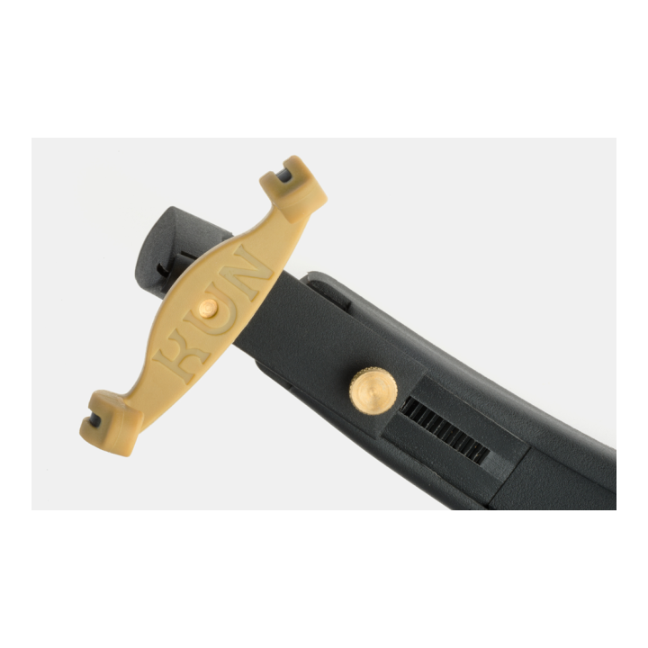 Acquista KUN SPALLIERA VIOLINO 4/4 KUN SUPER 500 online | Merula Strumenti Musicali