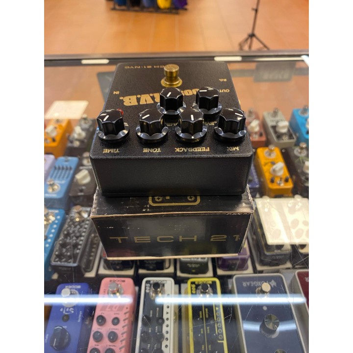 Acquista TECH 21 Boost R.V.B. online | Merula Strumenti Musicali