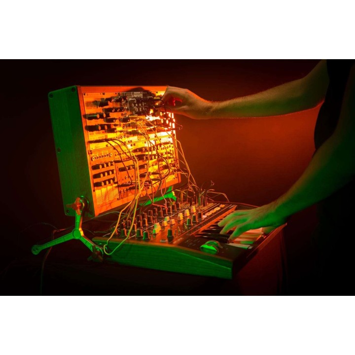 arturia-rackbrute-3-a-rack