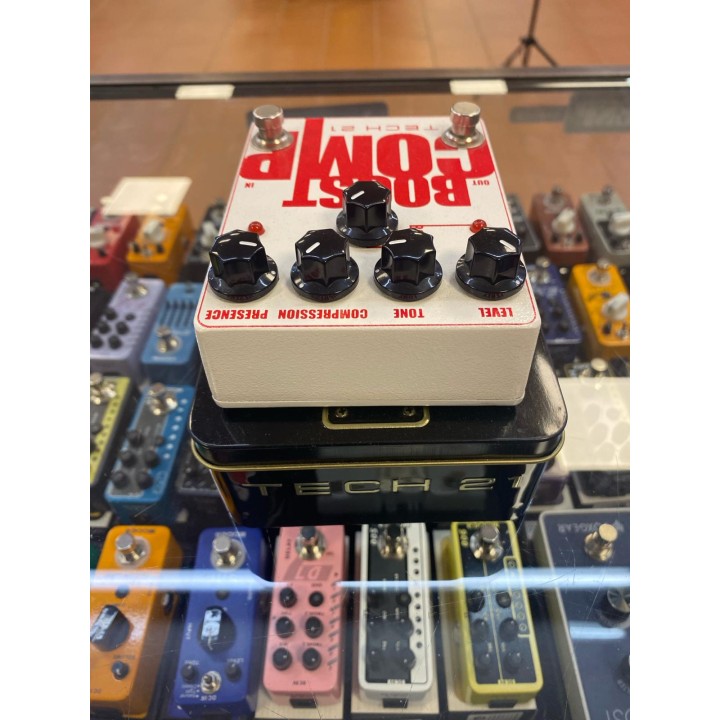 Acquista TECH 21 Boost Comp online | Merula Strumenti Musicali