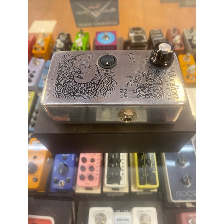 Acquista MOOLLON Signal Boost online | Merula Strumenti Musicali